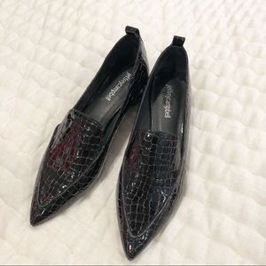NWT Jeffrey Campbell Viona pointed Croc Loafer- 6